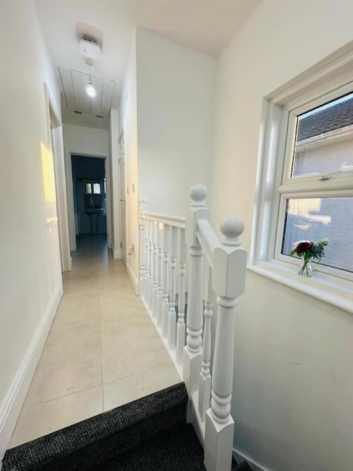 Gladstone House Villa Борнмът Екстериор снимка